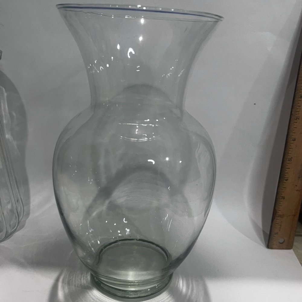 Large Clear Glass Flared Vase Hurricane Candle Holder Floral Centerpiece - Picture 4 of 4